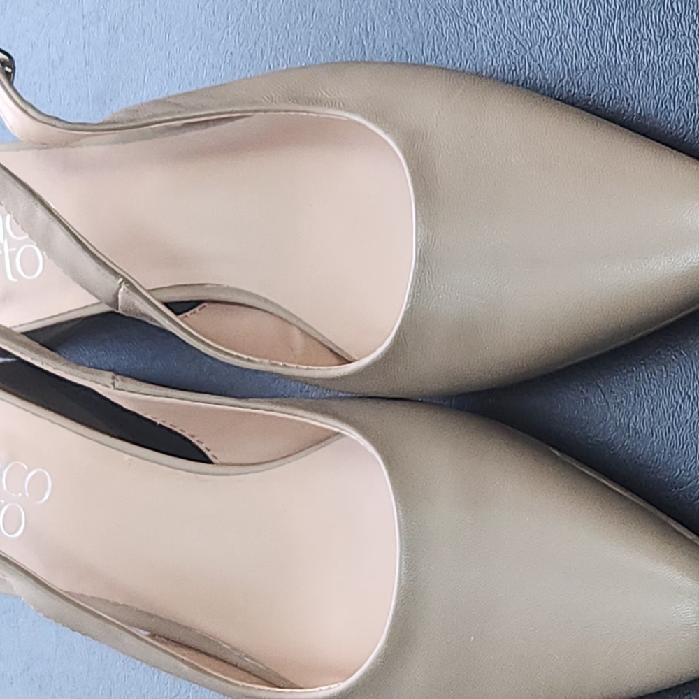 Franco Sarto Women's Tan Pumps